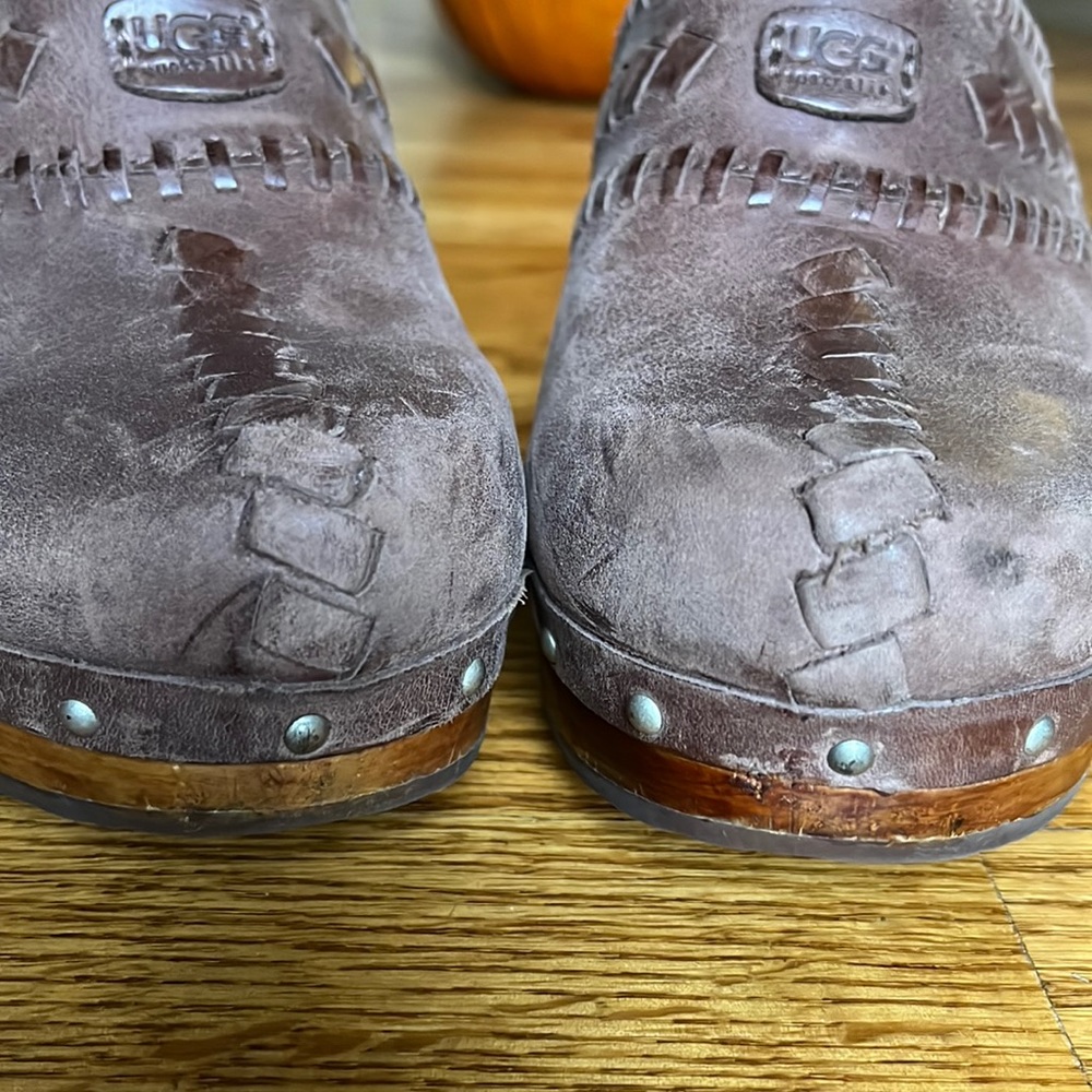 UGG Vivica Clogs - Picture 5 of 12